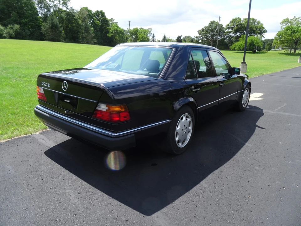 1993 Mercedes-Benz 500E & E500 - Image 11 of 31