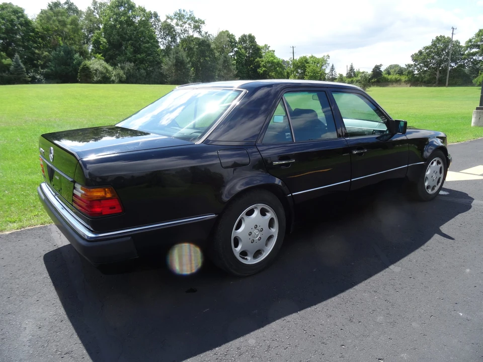 1993 Mercedes-Benz 500E & E500 - Image 10 of 31