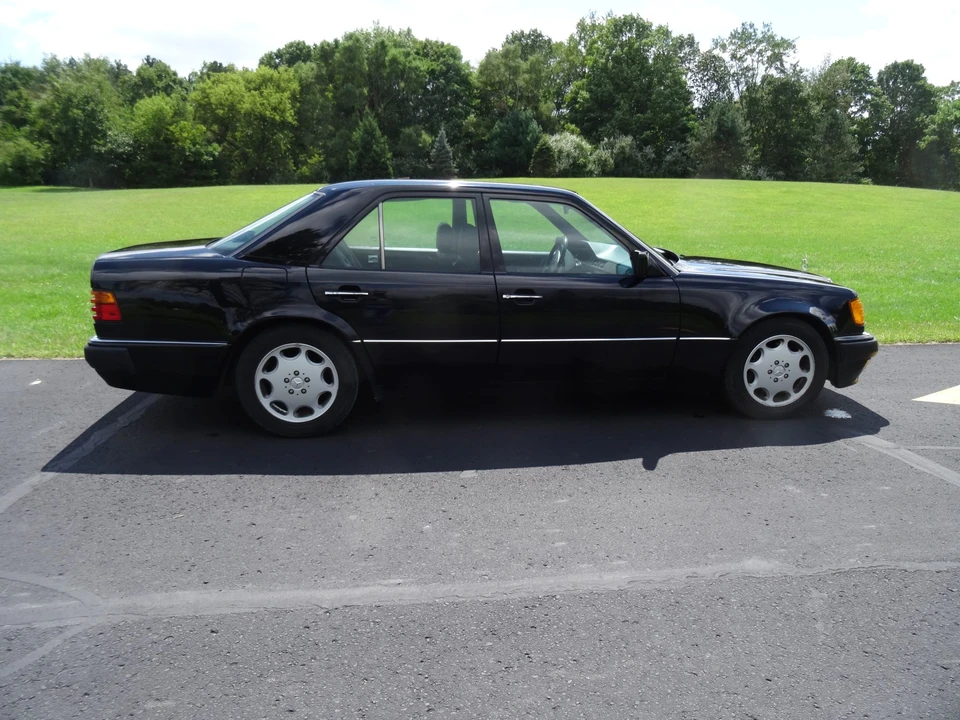 1993 Mercedes-Benz 500E & E500 - Image 8 of 31