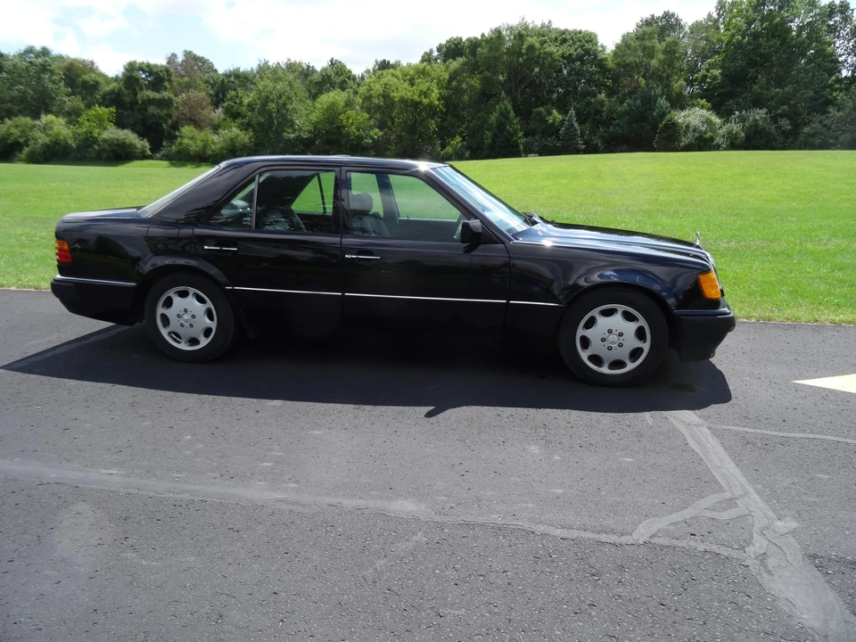 1993 Mercedes-Benz 500E & E500 - Image 7 of 31