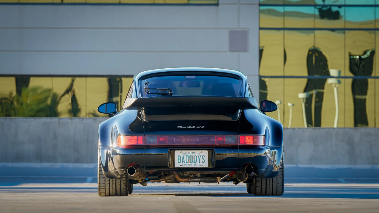 1994 Porsche 964 Turbo - Image 14 of 31