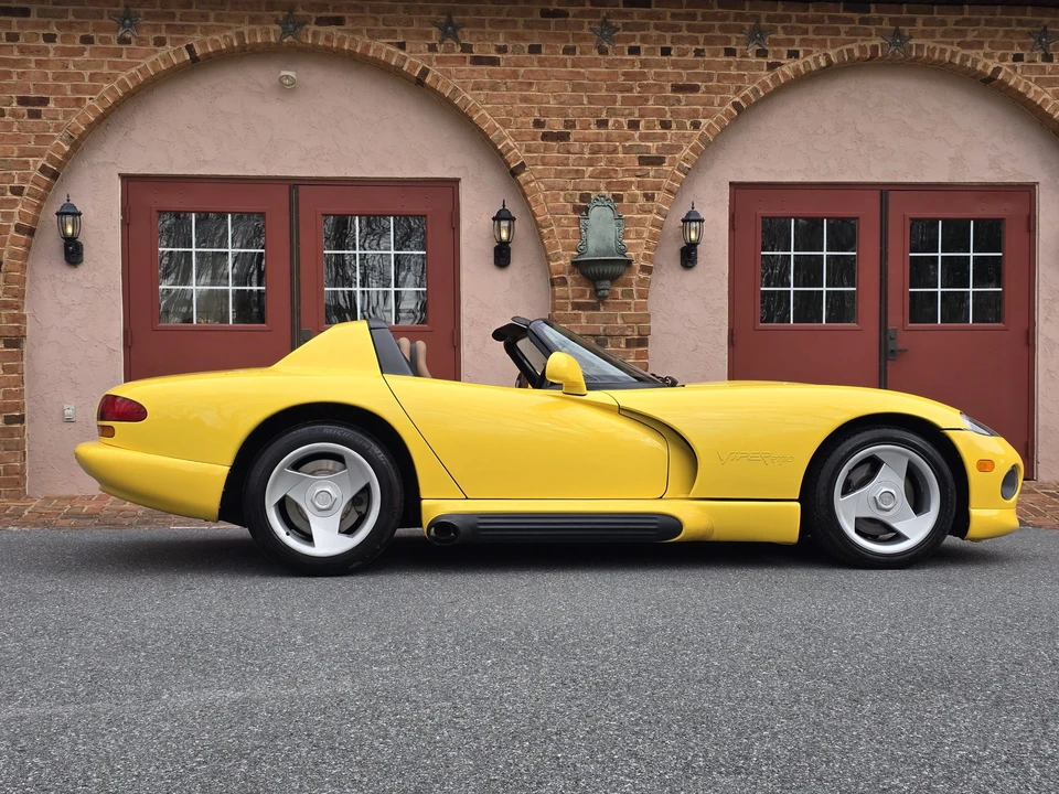 1995 Dodge Viper 1st Gen - Image 23 of 31