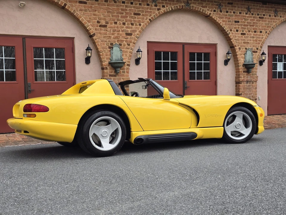 1995 Dodge Viper 1st Gen - Image 24 of 31