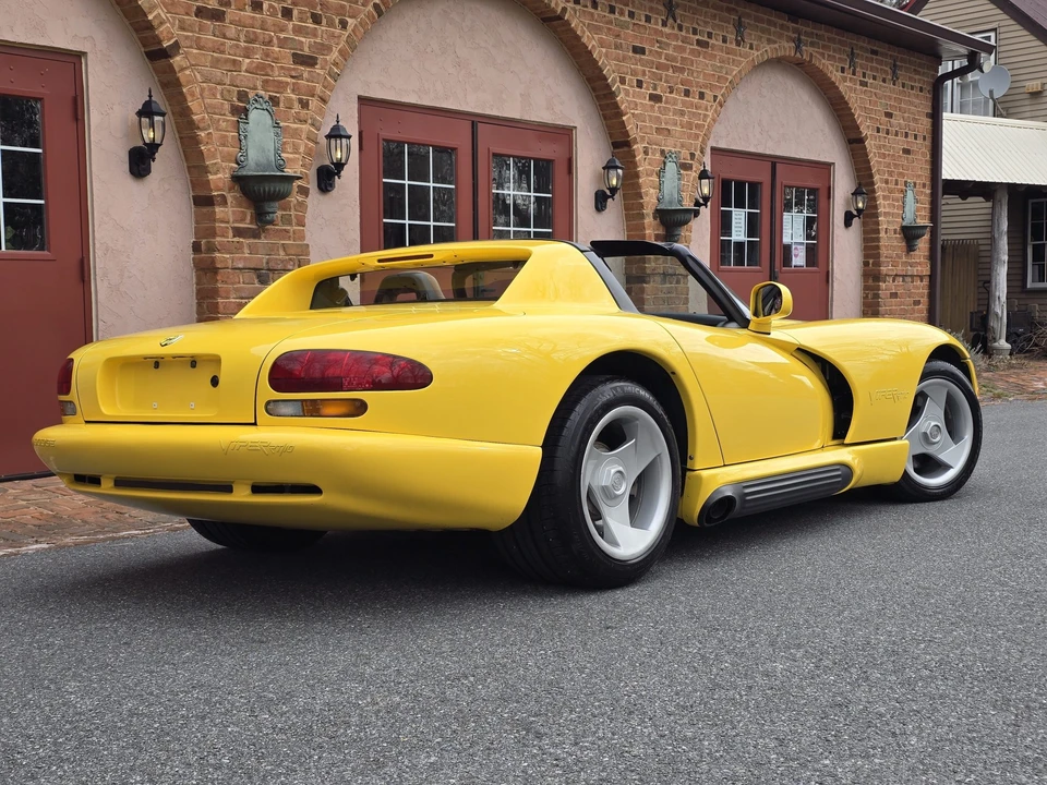 1995 Dodge Viper 1st Gen - Image 28 of 31