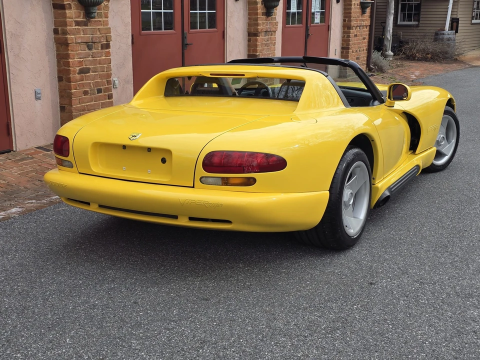 1995 Dodge Viper 1st Gen - Image 30 of 31