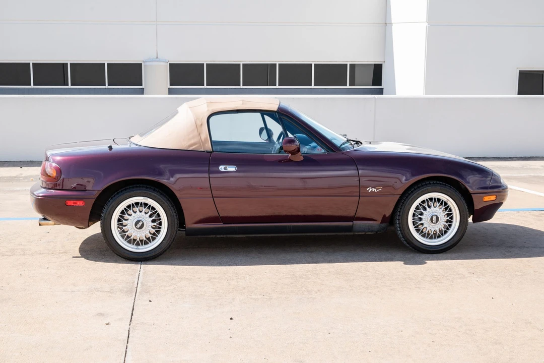 1995 Mazda NA MX-5 Miata - Image 14 of 31