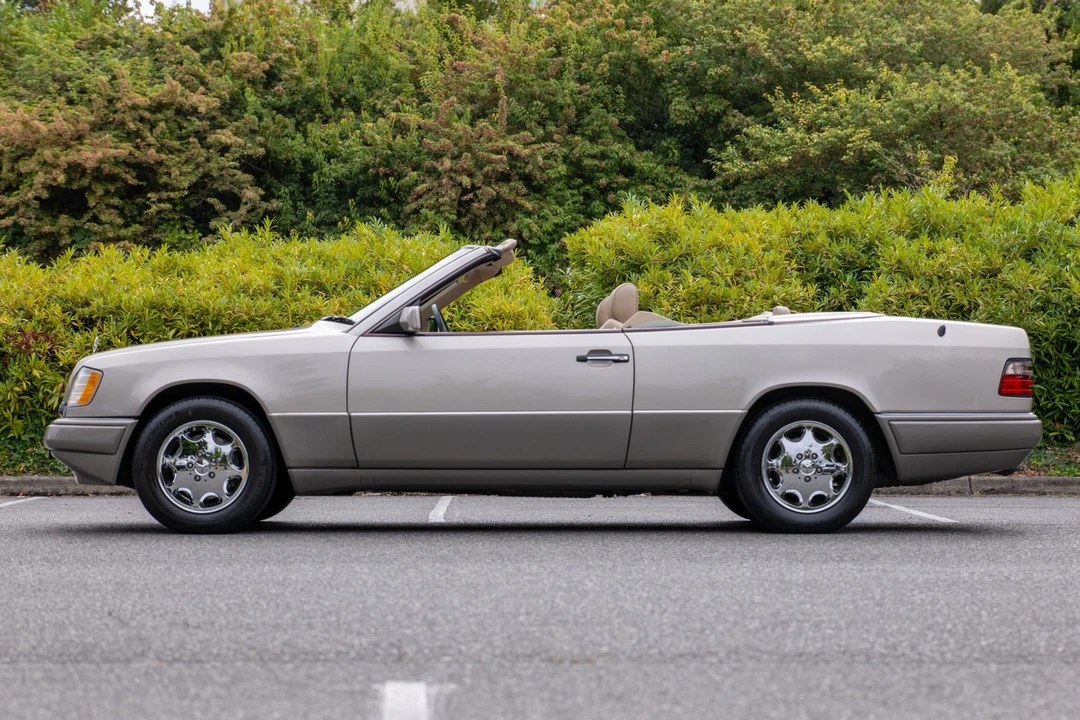 1995 Mercedes-Benz W124 E-Class - Image 9 of 31