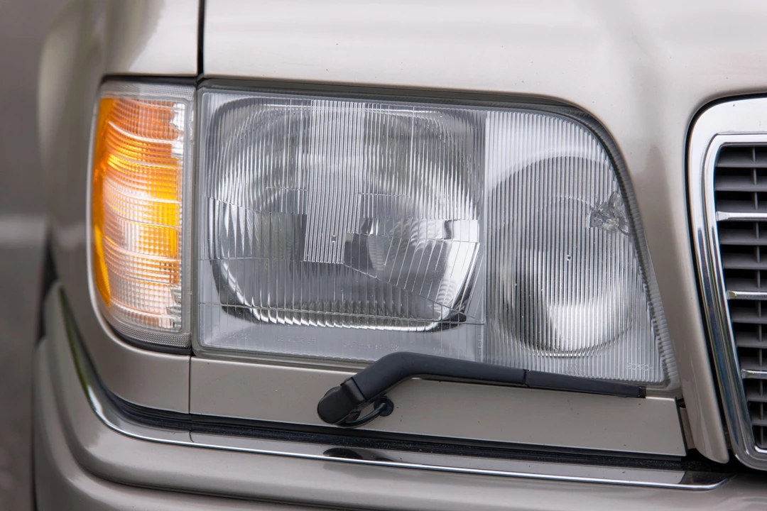 1995 Mercedes-Benz W124 E-Class - Image 29 of 31
