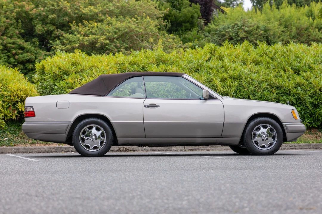 1995 Mercedes-Benz W124 E-Class - Image 13 of 31