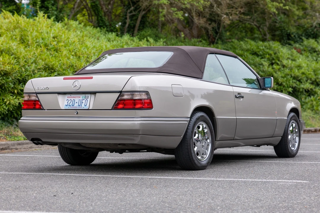 1995 Mercedes-Benz W124 E-Class - Image 14 of 31
