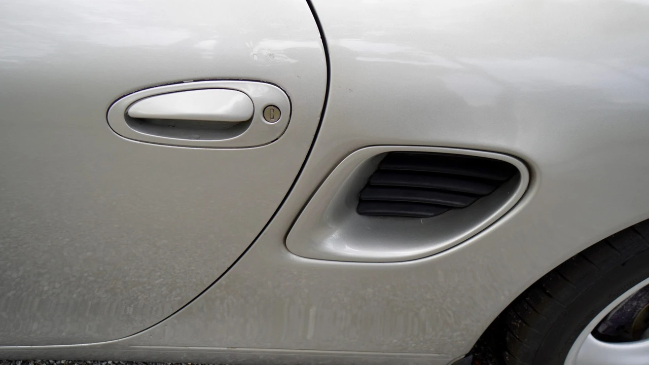 1998 Porsche 986 Boxster - Image 12 of 31