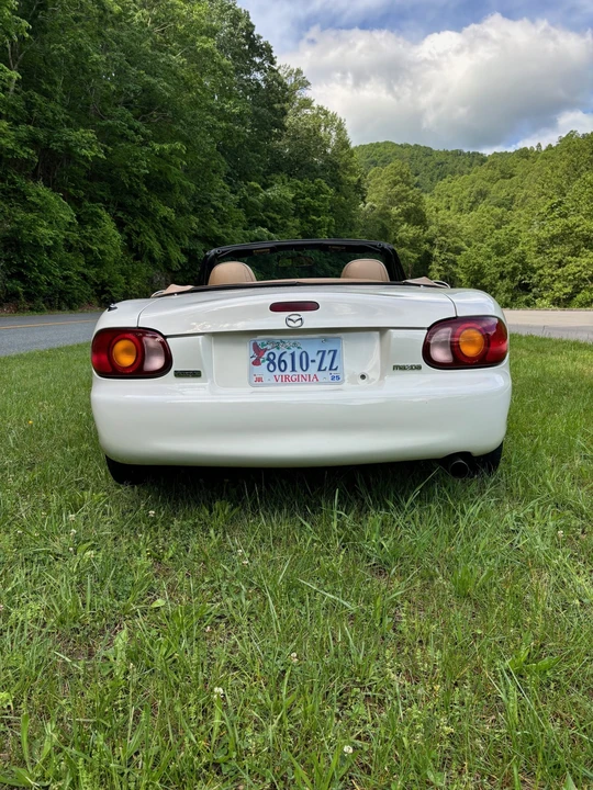 1999 Mazda NB MX-5 Miata - Image 11 of 31