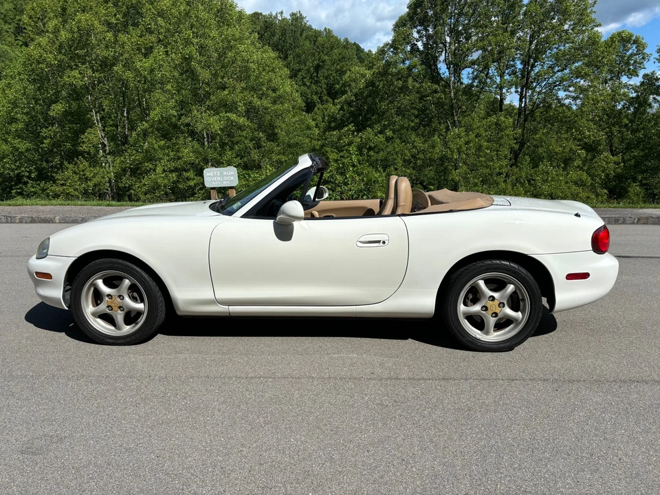1999 Mazda NB MX-5 Miata - Image 18 of 31