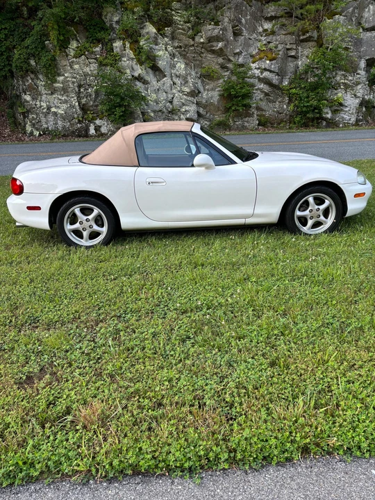 1999 Mazda NB MX-5 Miata - Image 30 of 31