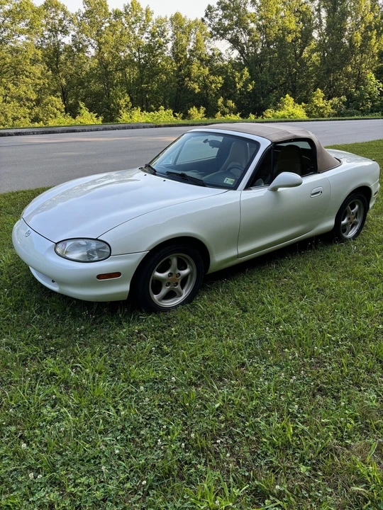 1999 Mazda NB MX-5 Miata - Image 24 of 31
