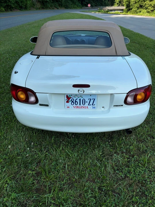 1999 Mazda NB MX-5 Miata - Image 27 of 31