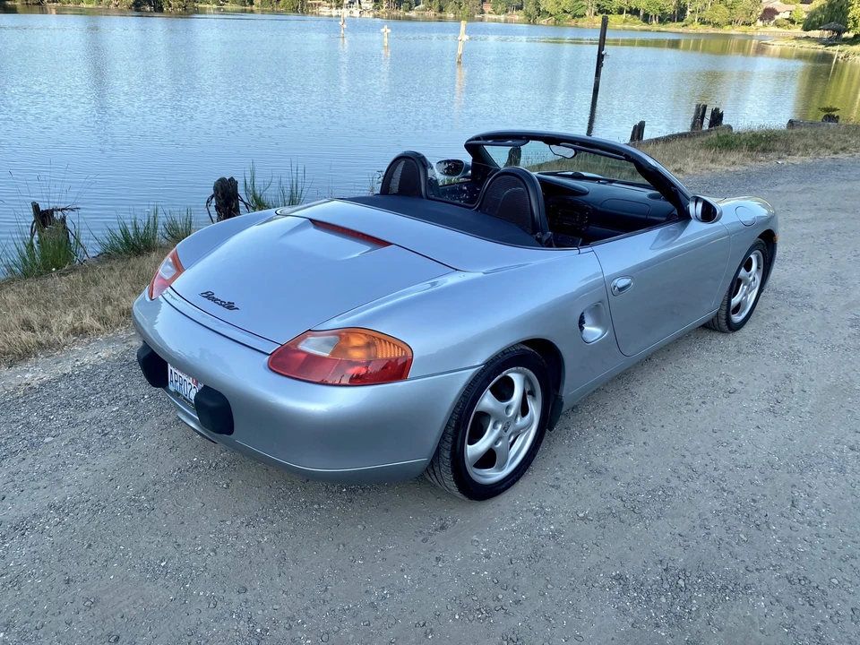 2000 Porsche 986 Boxster - Image 9 of 31