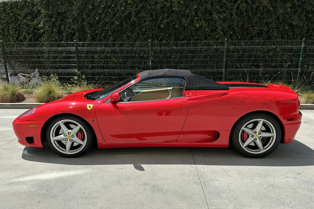 2001 Ferrari 360 Spider - Image 25 of 31
