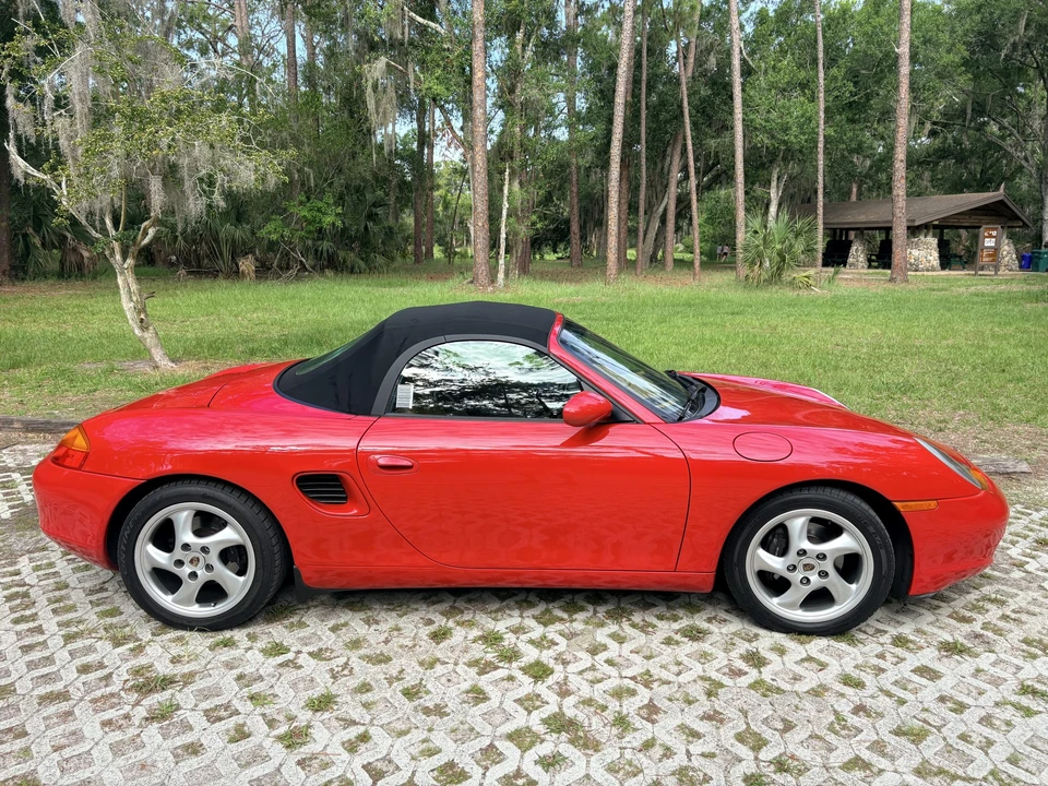 2001 Porsche 986 Boxster - Image 5 of 31