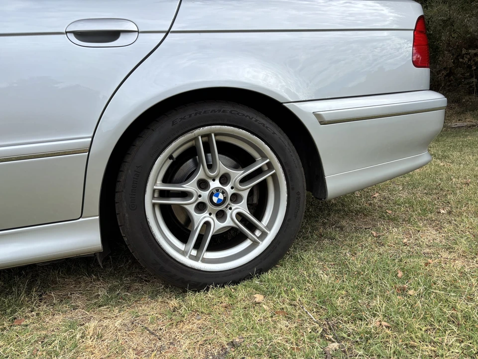 2002 BMW E39 540i - Image 18 of 31