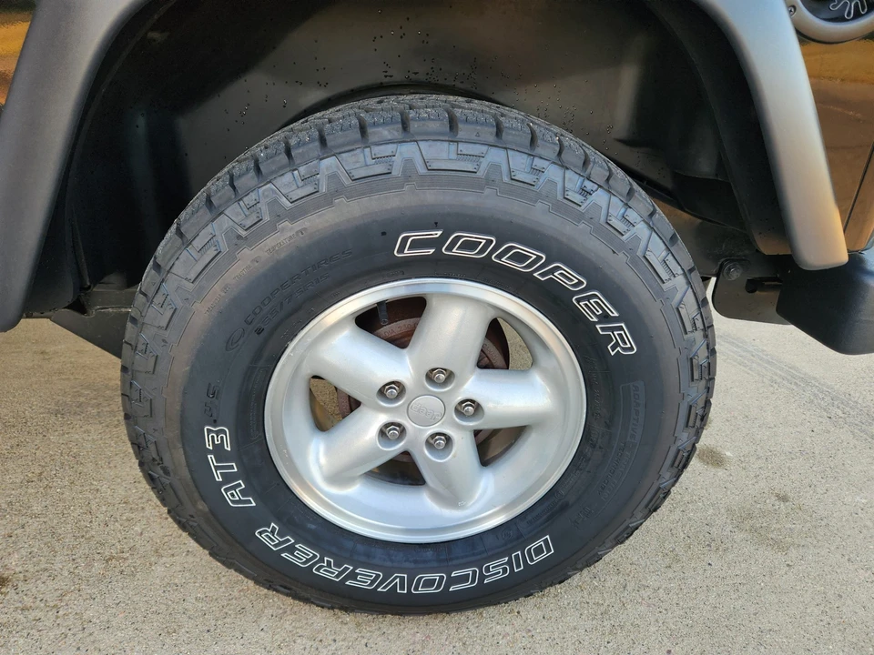 2002 Jeep TJ Wrangler - Image 24 of 31
