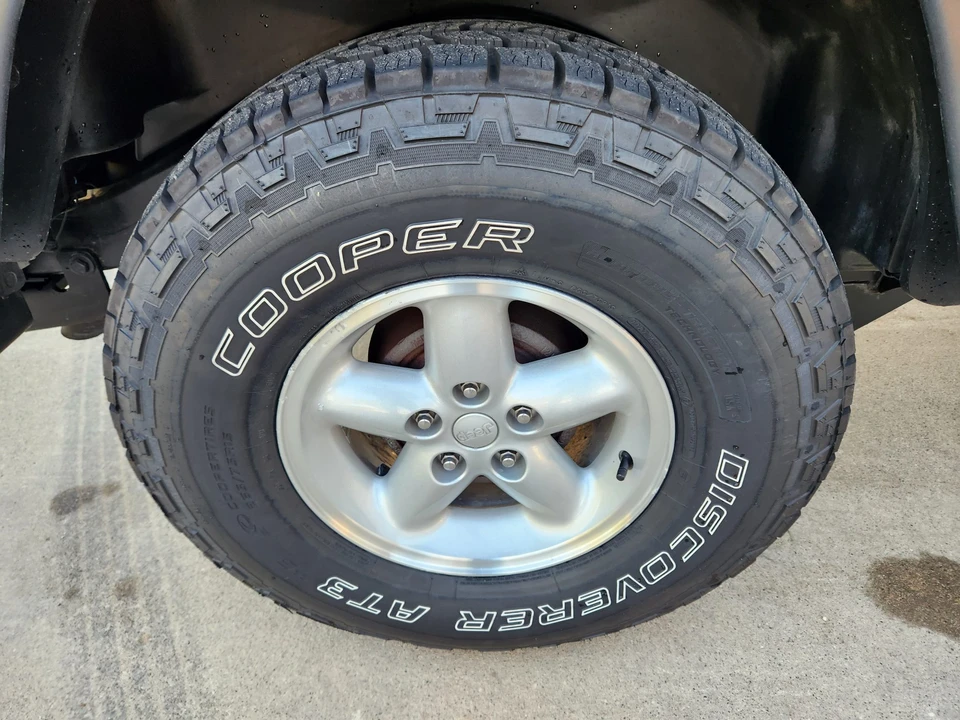 2002 Jeep TJ Wrangler - Image 25 of 31