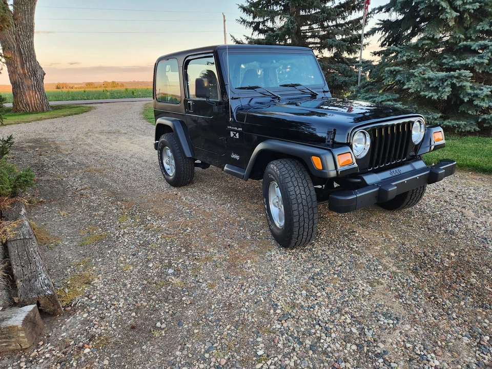 2002 Jeep TJ Wrangler - Image 15 of 31