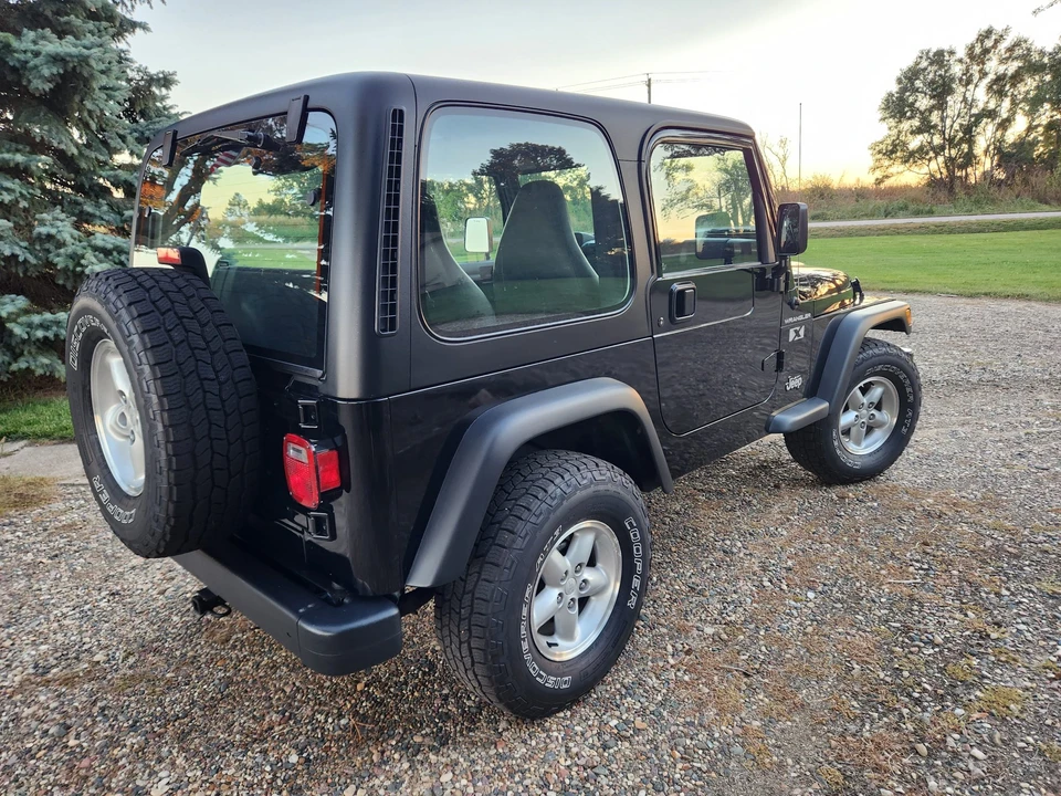 2002 Jeep TJ Wrangler - Image 10 of 31