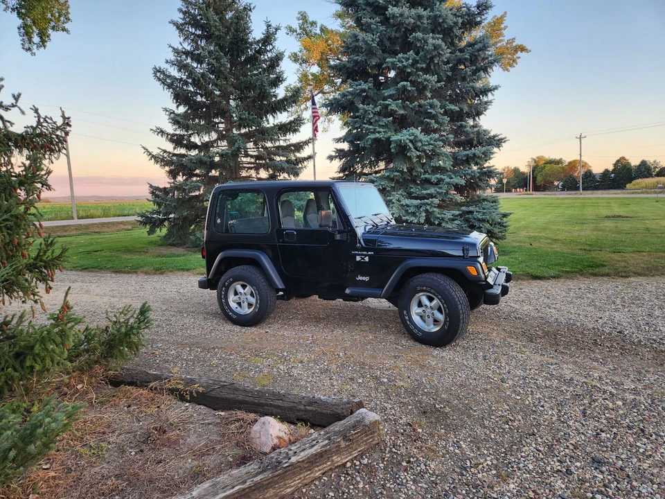 2002 Jeep TJ Wrangler - Image 11 of 31