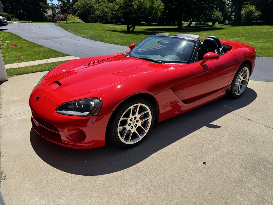 2004 Dodge Viper 3rd Gen - Image 2 of 31