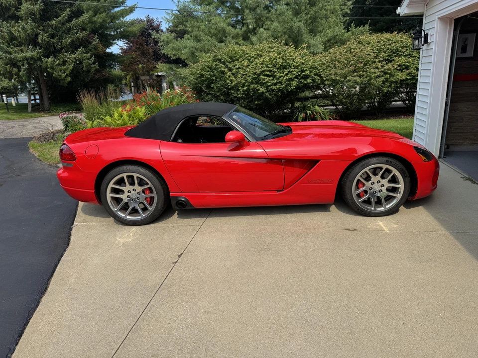 2004 Dodge Viper 3rd Gen - Image 14 of 31