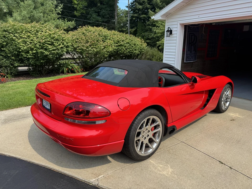 2004 Dodge Viper 3rd Gen - Image 15 of 31