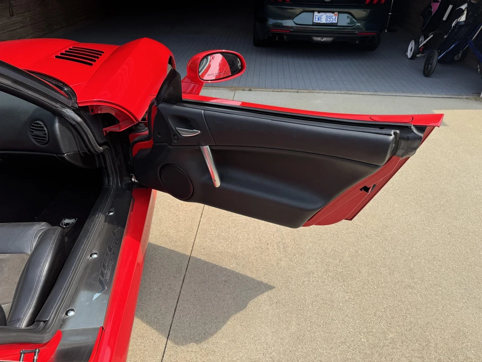 2004 Dodge Viper 3rd Gen - Image 30 of 31
