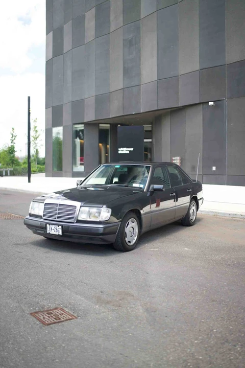 1990 Mercedes-Benz W124 E-Class - Image 26 of 31
