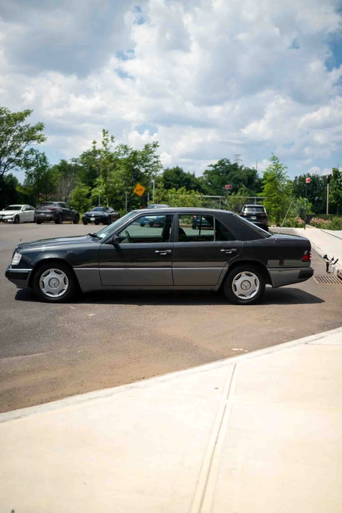 1990 Mercedes-Benz W124 E-Class - Image 27 of 31