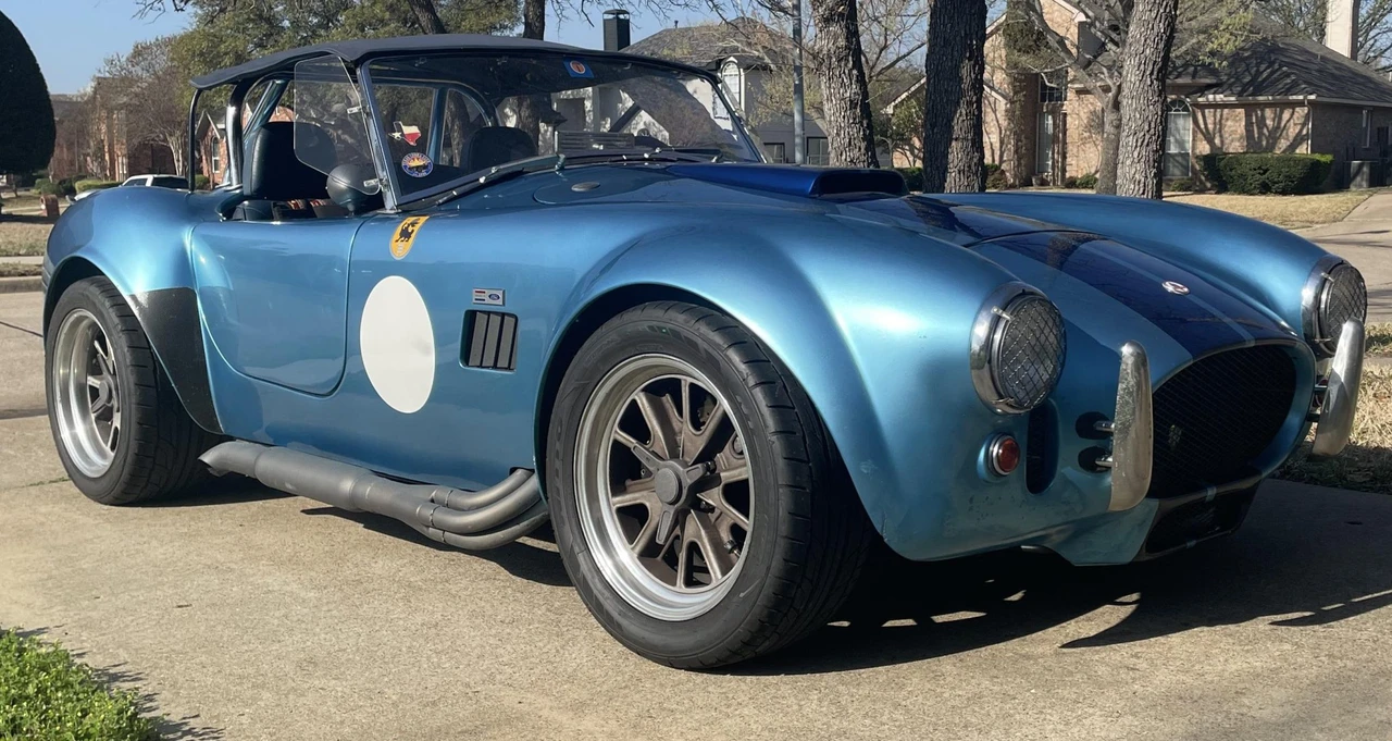 Shelby Cobra Replica - Image 2 of 31