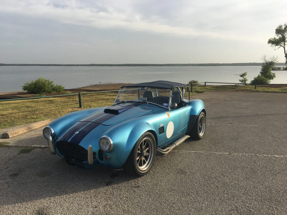 Shelby Cobra Replica - Image 8 of 31