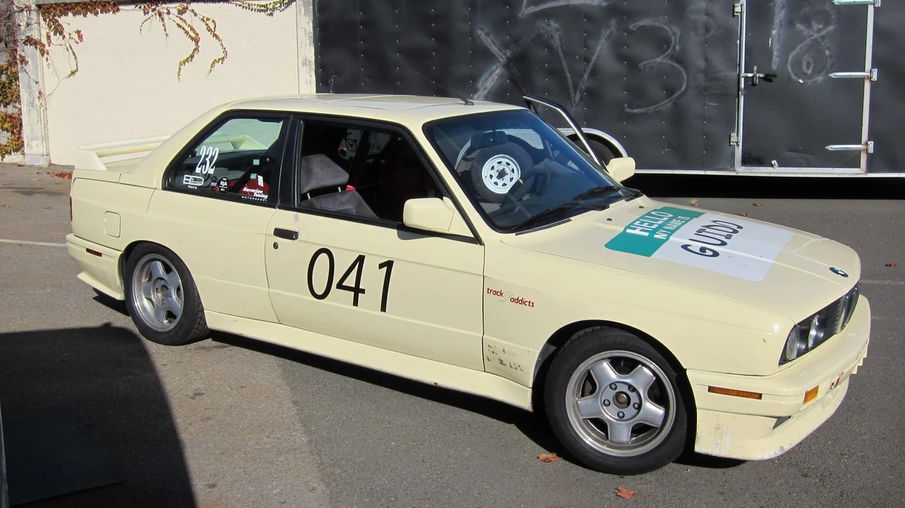 1988 BMW E30 M3 - Image 2 of 31
