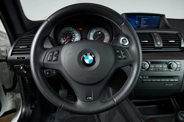 2011 BMW 1M - Image 5 of 8