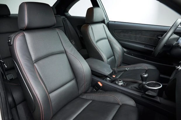 2011 BMW 1M - Image 4 of 8