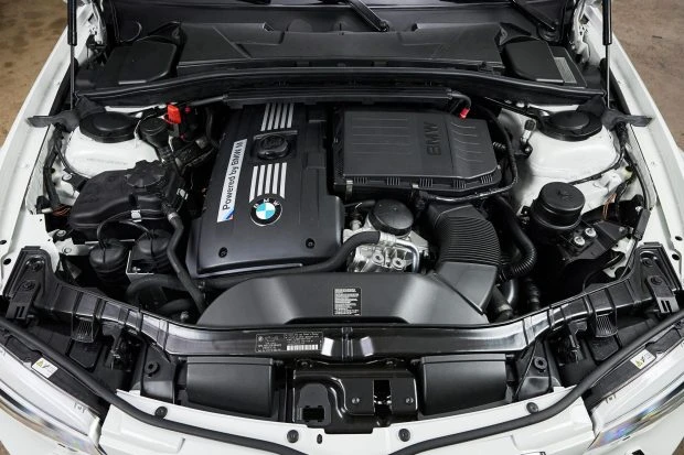 2011 BMW 1M - Image 6 of 8