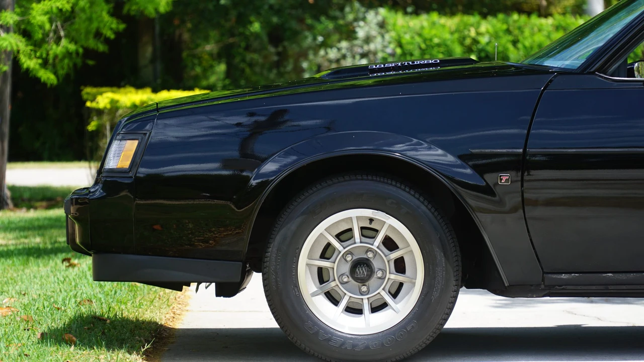 1987 Buick Regal - Image 20 of 31