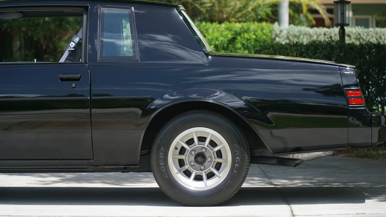 1987 Buick Regal - Image 22 of 31