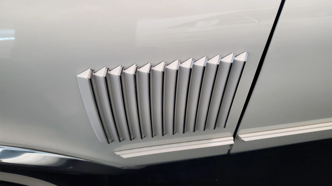 1987 Chrysler New Yorker - Image 23 of 31
