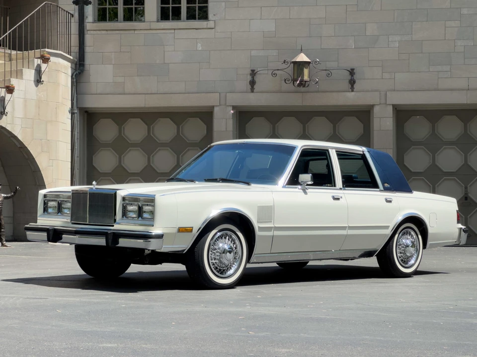 1987 Chrysler New Yorker - Image 4 of 31