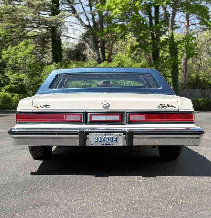 1987 Chrysler New Yorker - Image 15 of 31