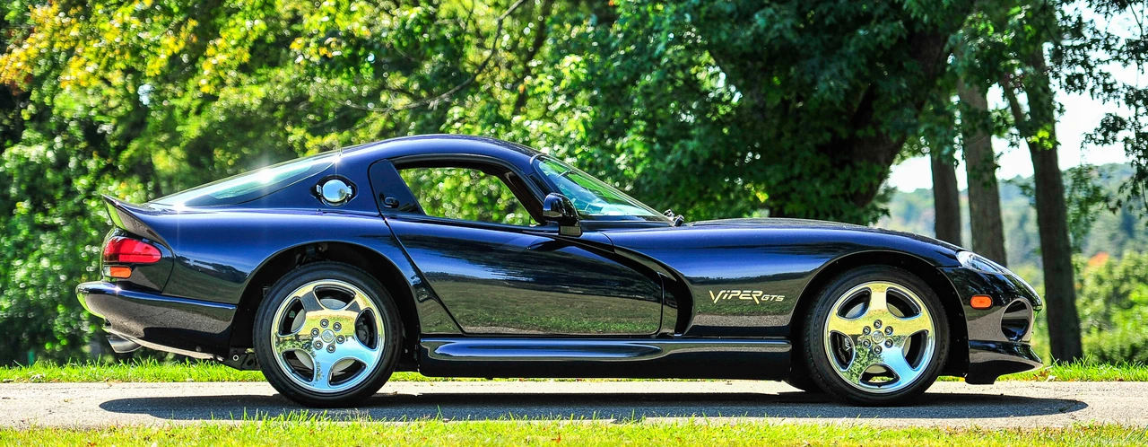 2001 Dodge Viper GTS 2nd Gen - Image 22 of 31
