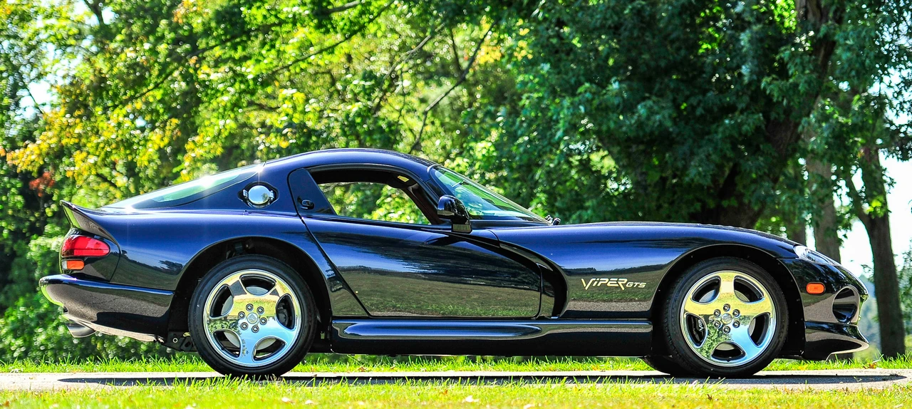 2001 Dodge Viper GTS 2nd Gen - Image 23 of 31