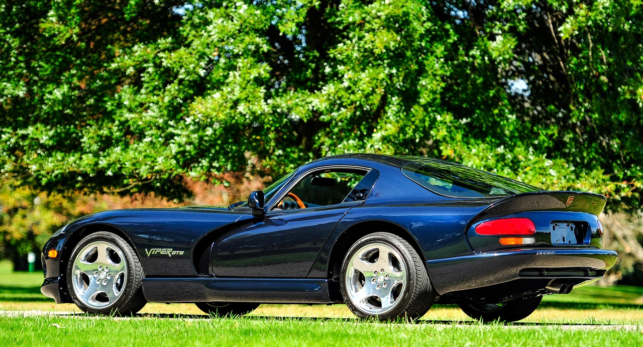 2001 Dodge Viper GTS 2nd Gen - Image 12 of 31