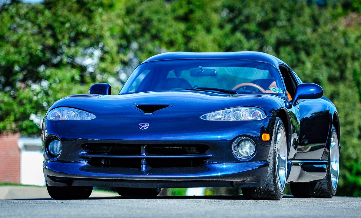 2001 Dodge Viper GTS 2nd Gen - Image 2 of 31